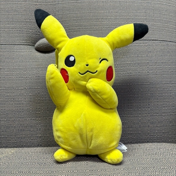 Pokémon Winking Pikachu Plush 10” 2021 By Jazwares - Picture 1 of 4